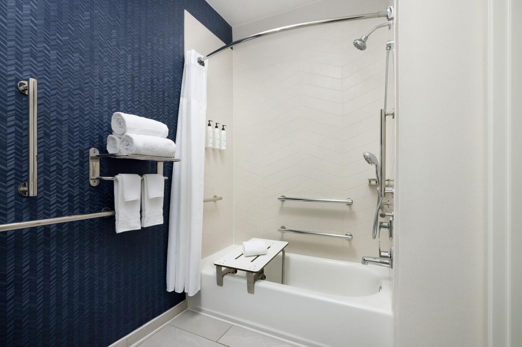 Fairfield Inn By Marriott Трейсі Екстер'єр фото