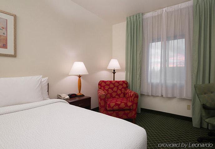 Fairfield Inn By Marriott Трейсі Екстер'єр фото